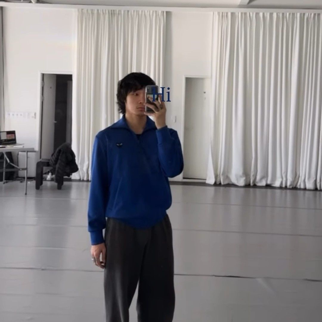 A moment captured by a fan of Ki Moogan