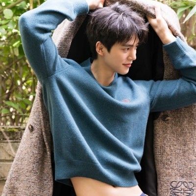 Latest photo of Song Kang