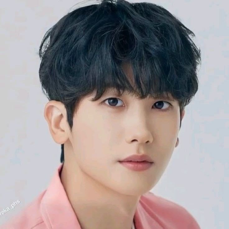 Latest photo of Park Hyungsik