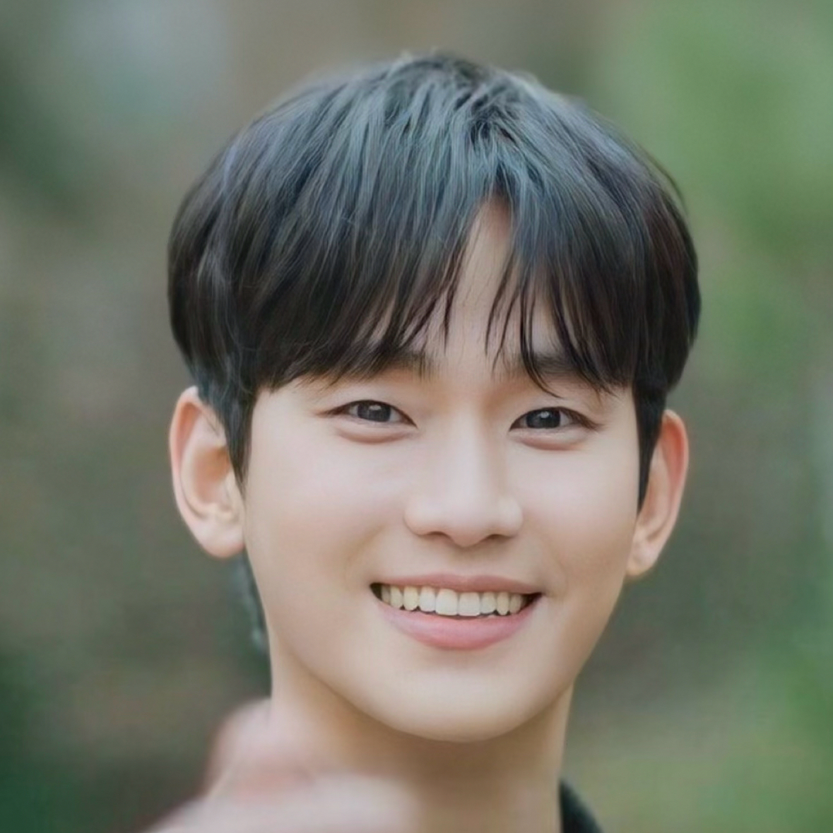 金秀賢的近期活動照