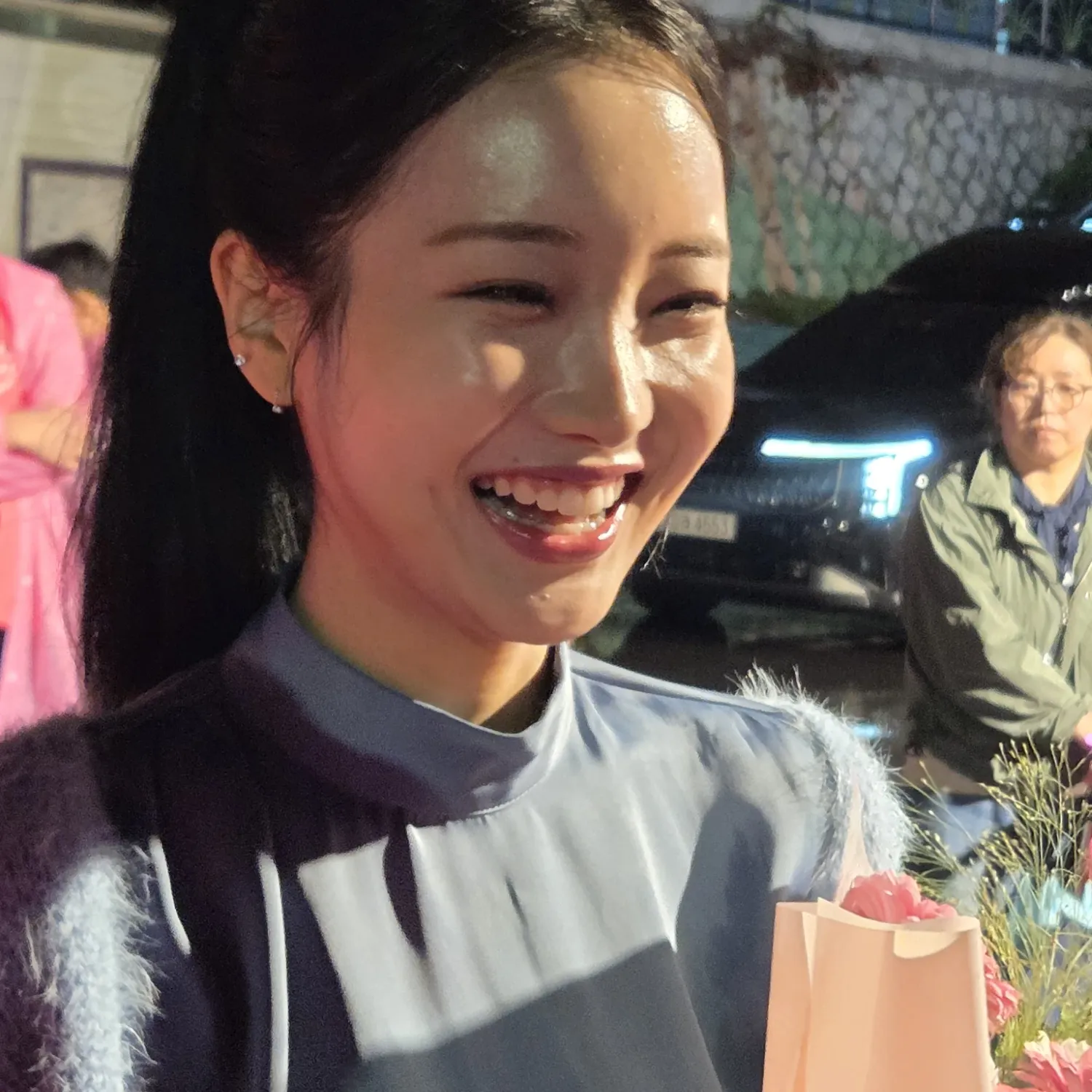 A moment captured by a fan of Kim Soyeon (2004)