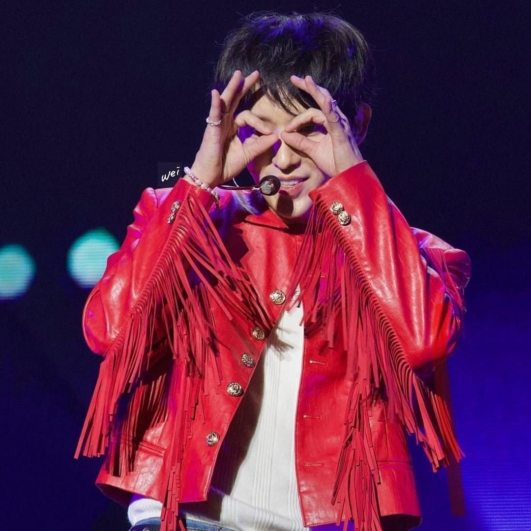 A moment captured by a fan of Lee Joongi