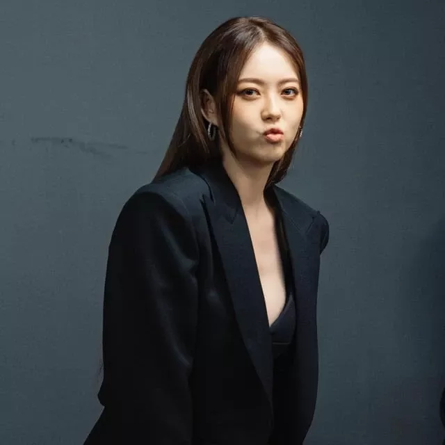 A moment captured by a fan of Go Ara