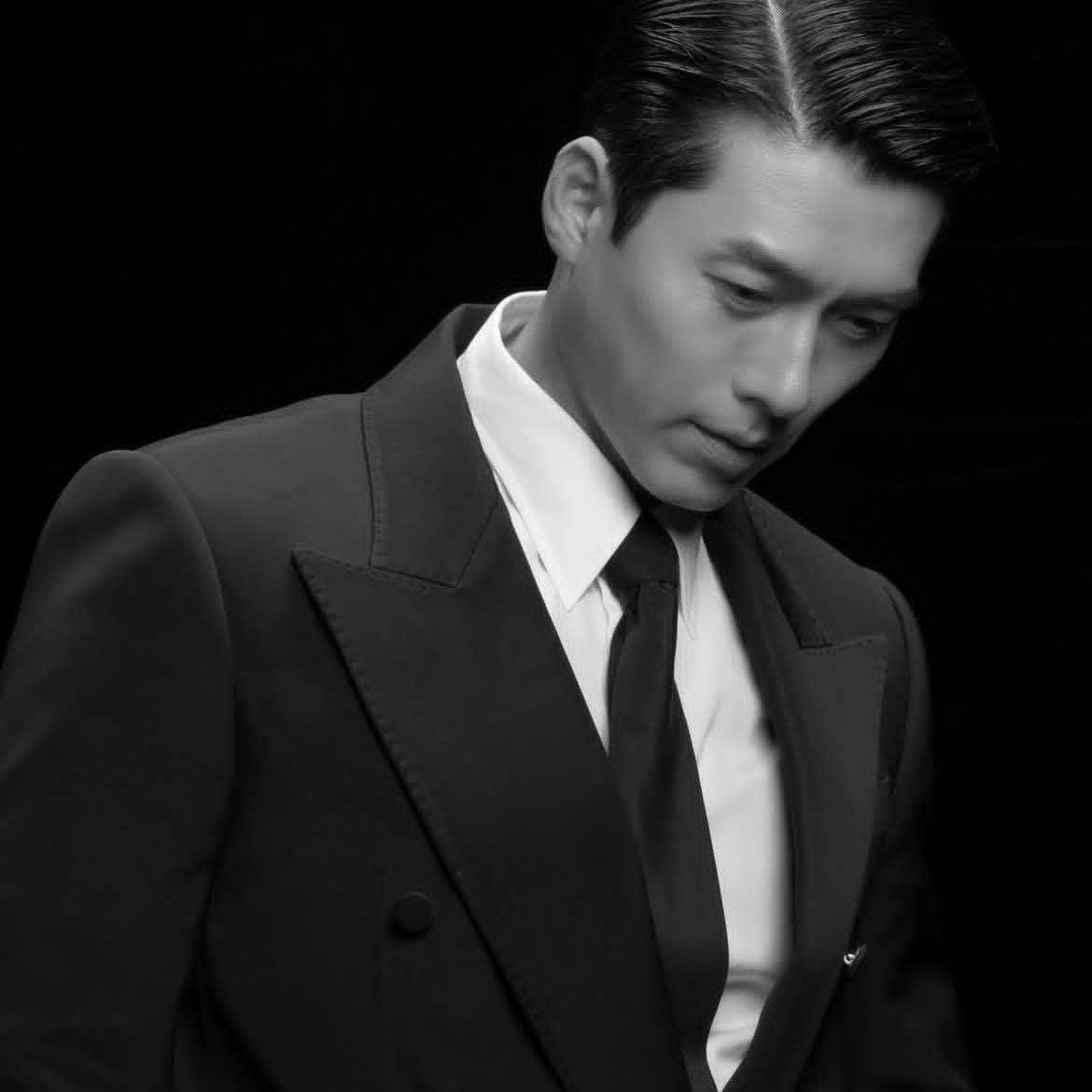 Cuplikan di balik layar dari Hyun Bin