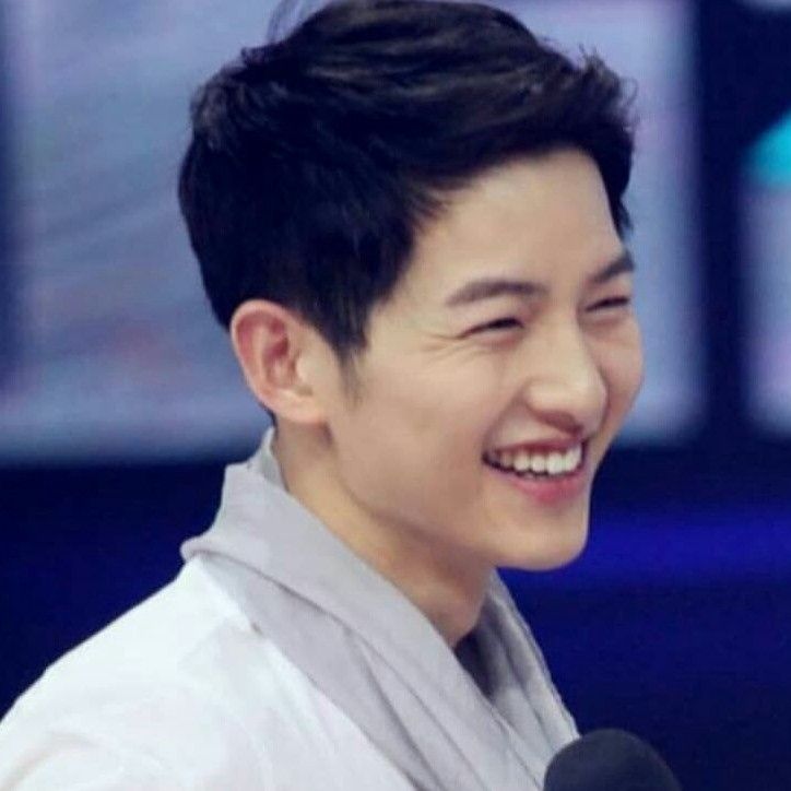 ソン・ジュンギの最近の活動ショット