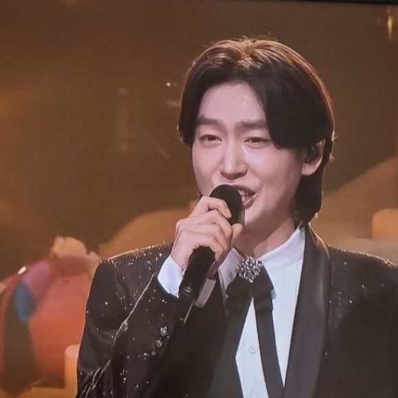 Latest photo of Kim Yongbin