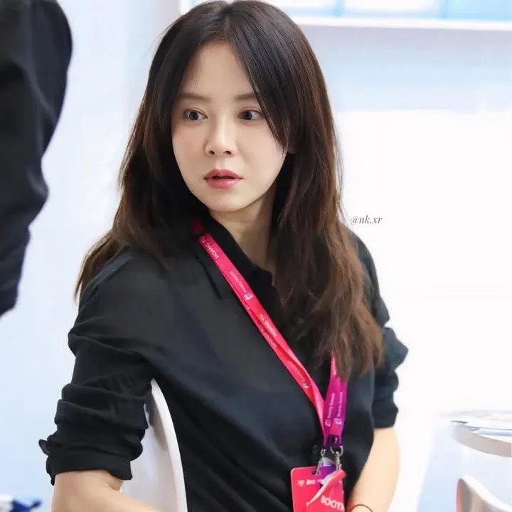Cuplikan di balik layar dari Song Jihyo
