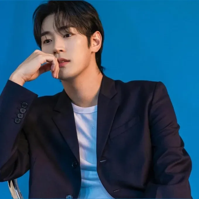Latest photo of Park Seoham