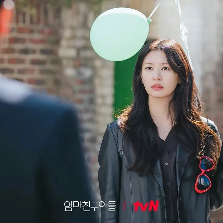 Recent activity shot of Jung Somin