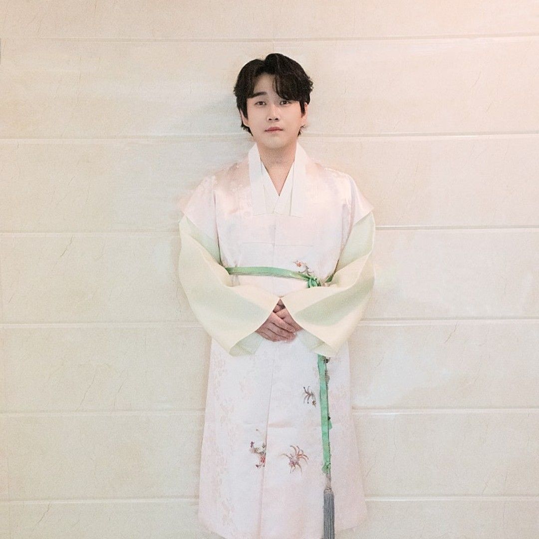 Recent activity shot of Hwang Youngwoong