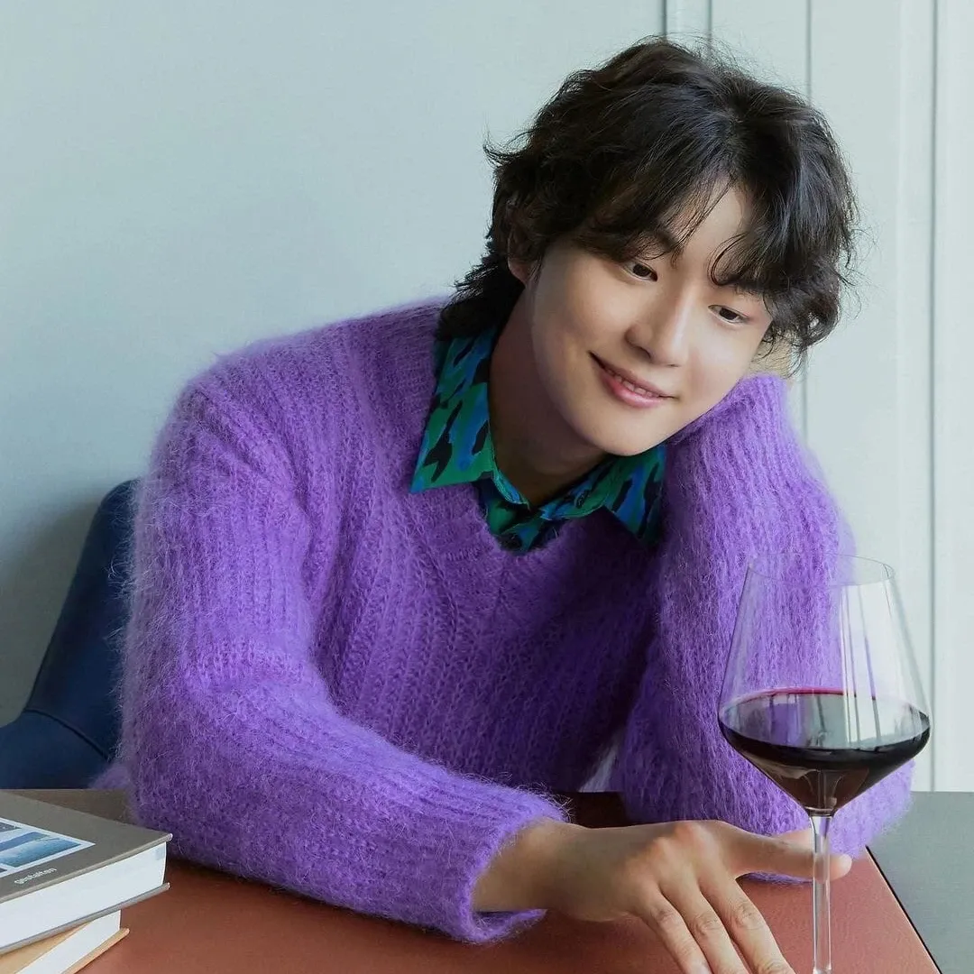 Recent activity shot of Yoon Shiyoon
