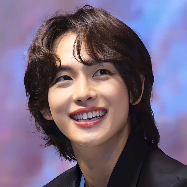 Behind-the-scenes cut of Yim Siwan