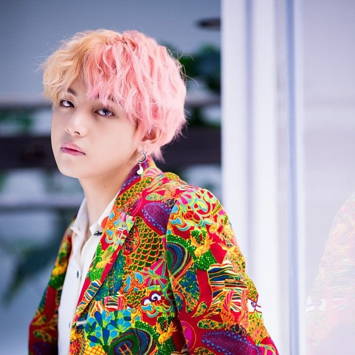 粉丝拍下的金泰亨 (V)瞬间