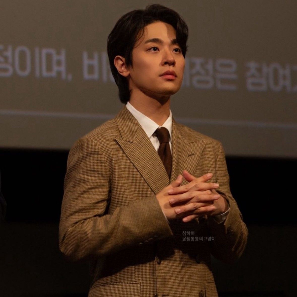 A moment captured by a fan of Park Jeongmin