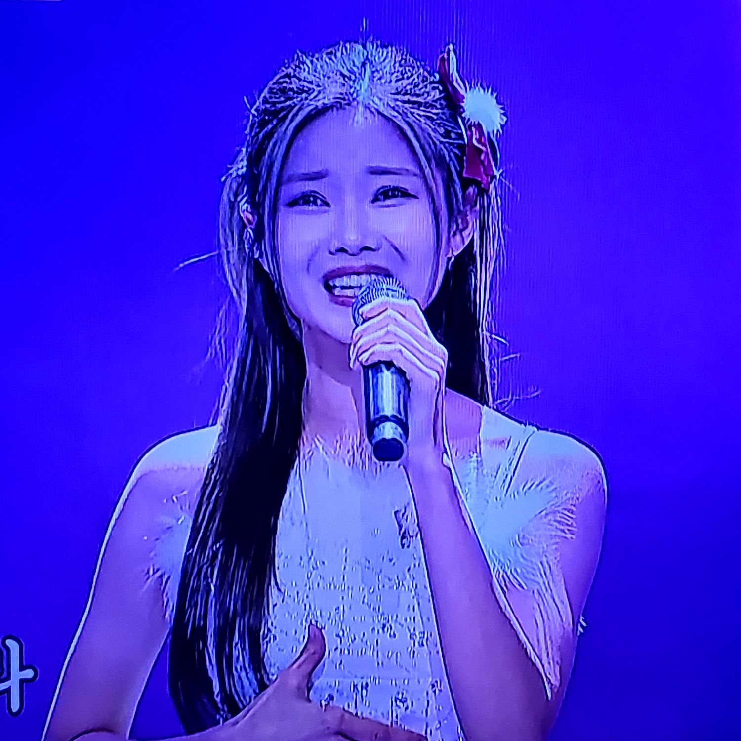 Behind-the-scenes cut of Bae Ahyeon