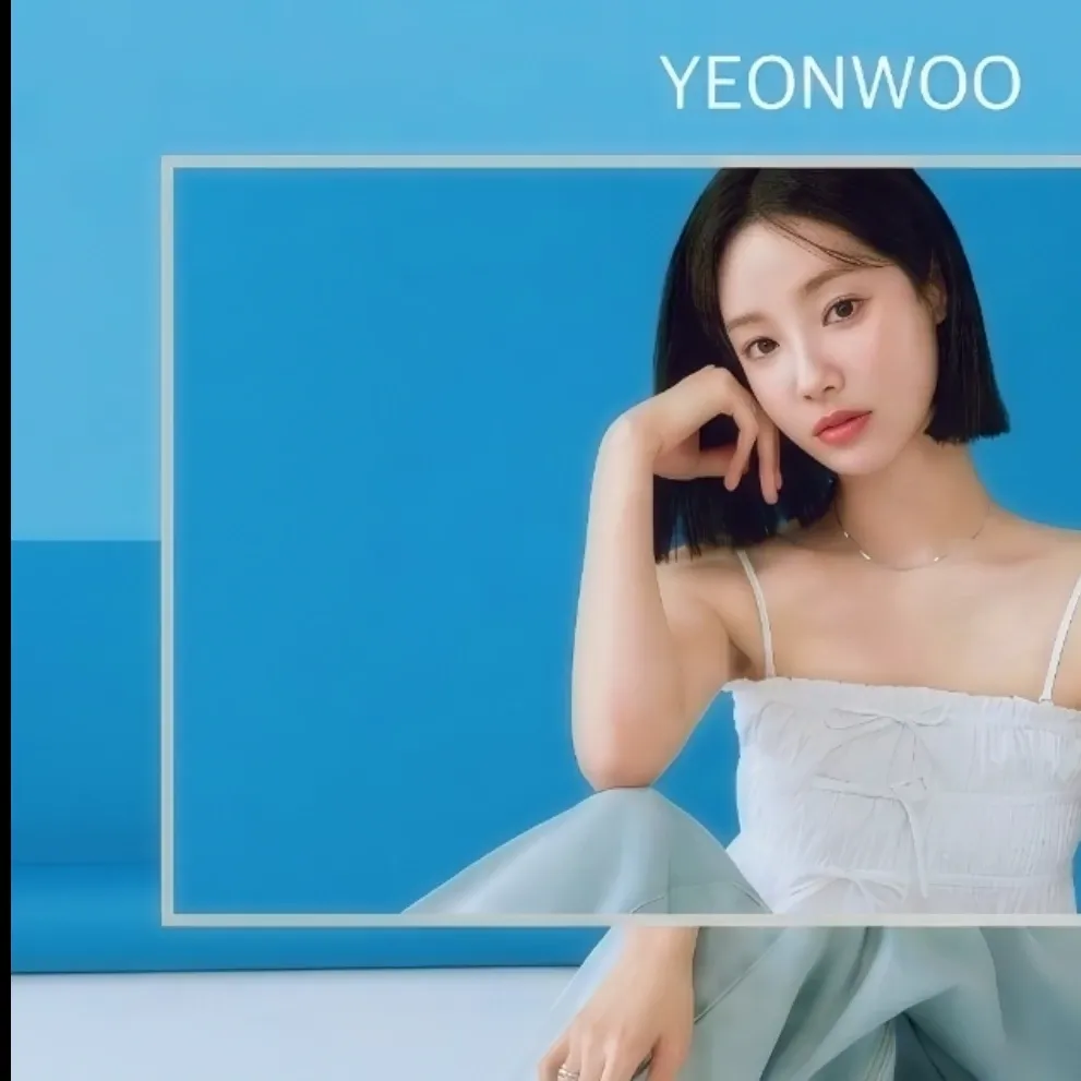 Latest photo of Yeonwoo