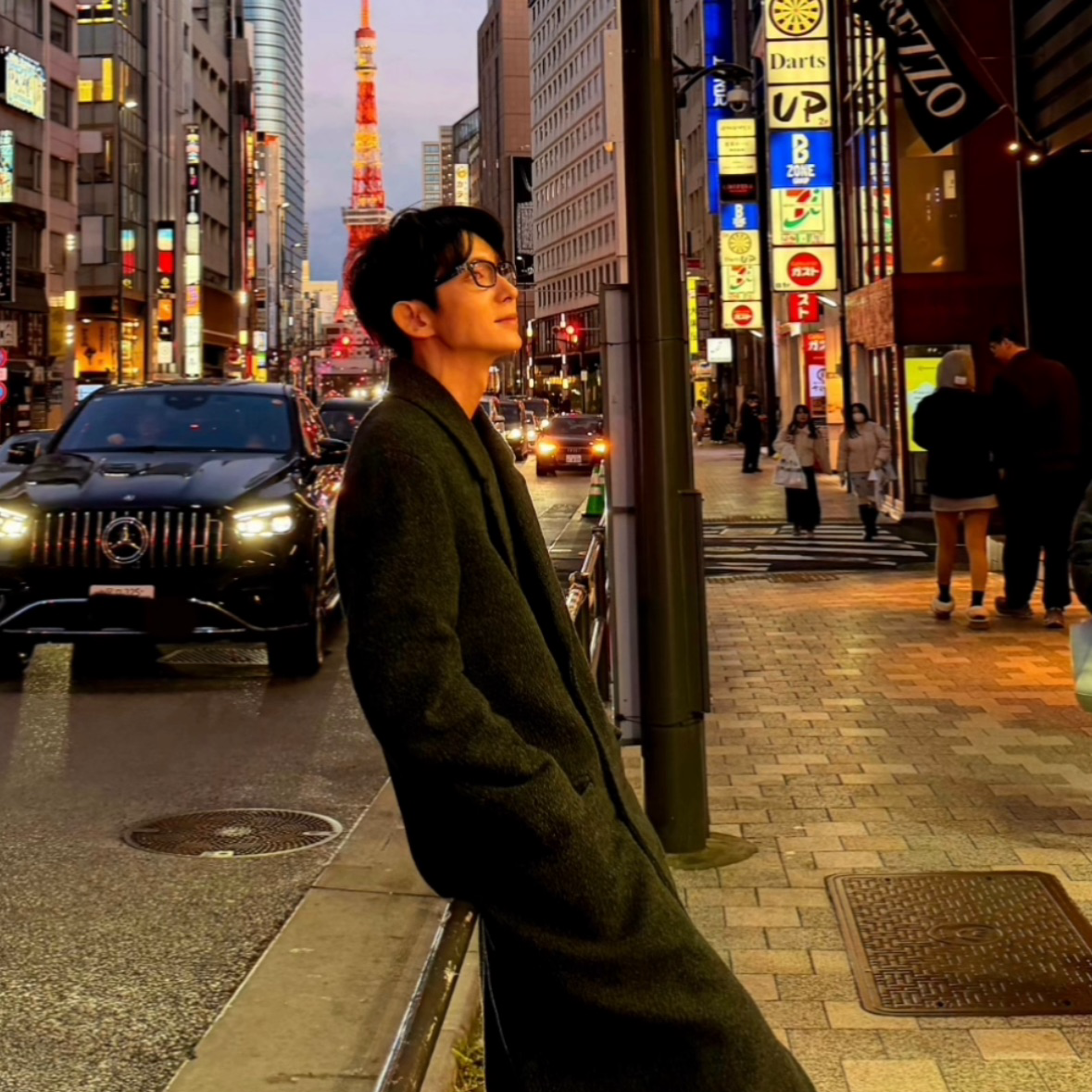 Recent activity shot of Lee Joongi