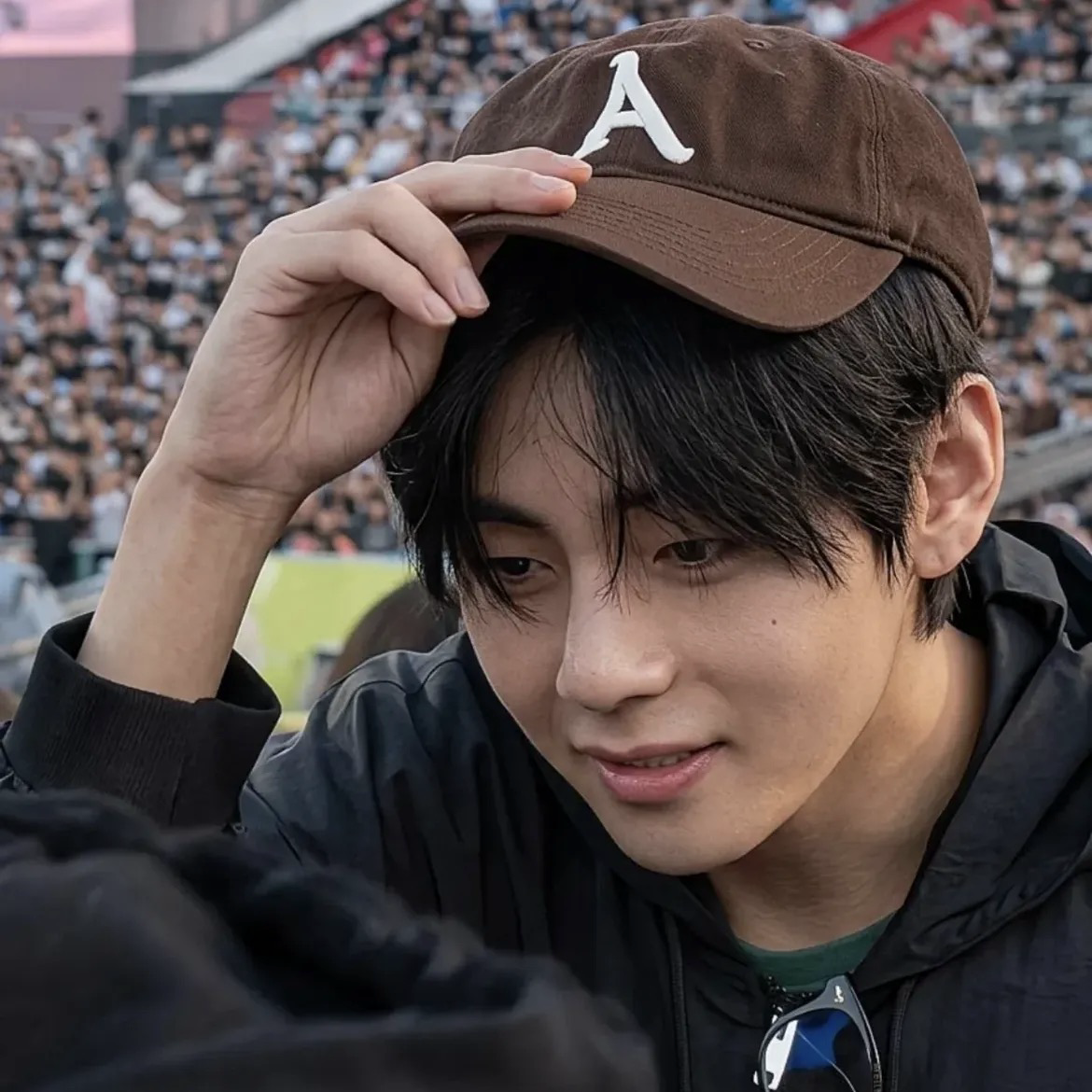 Latest photo of Kim Taehyung (V)