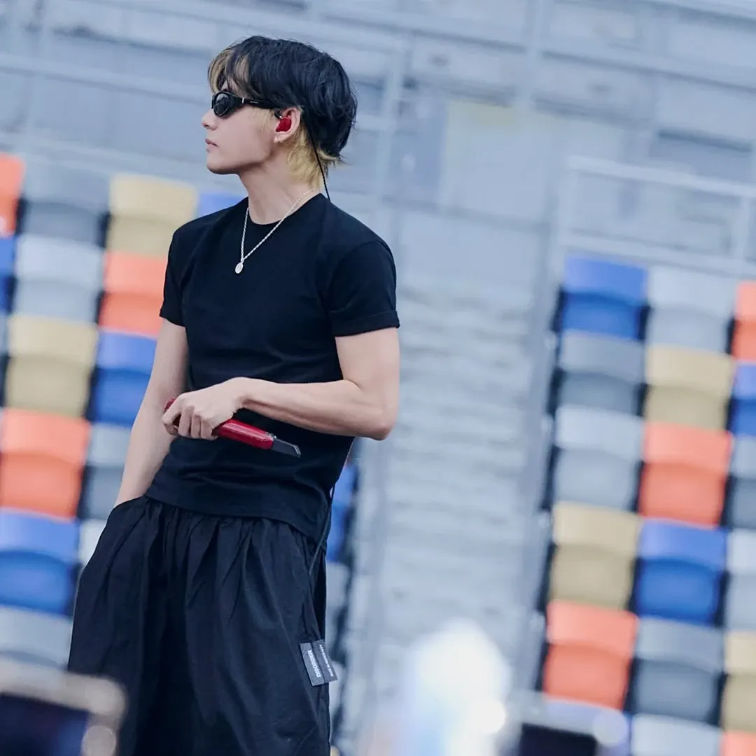 Behind-the-scenes cut of Kim Taehyung (V)