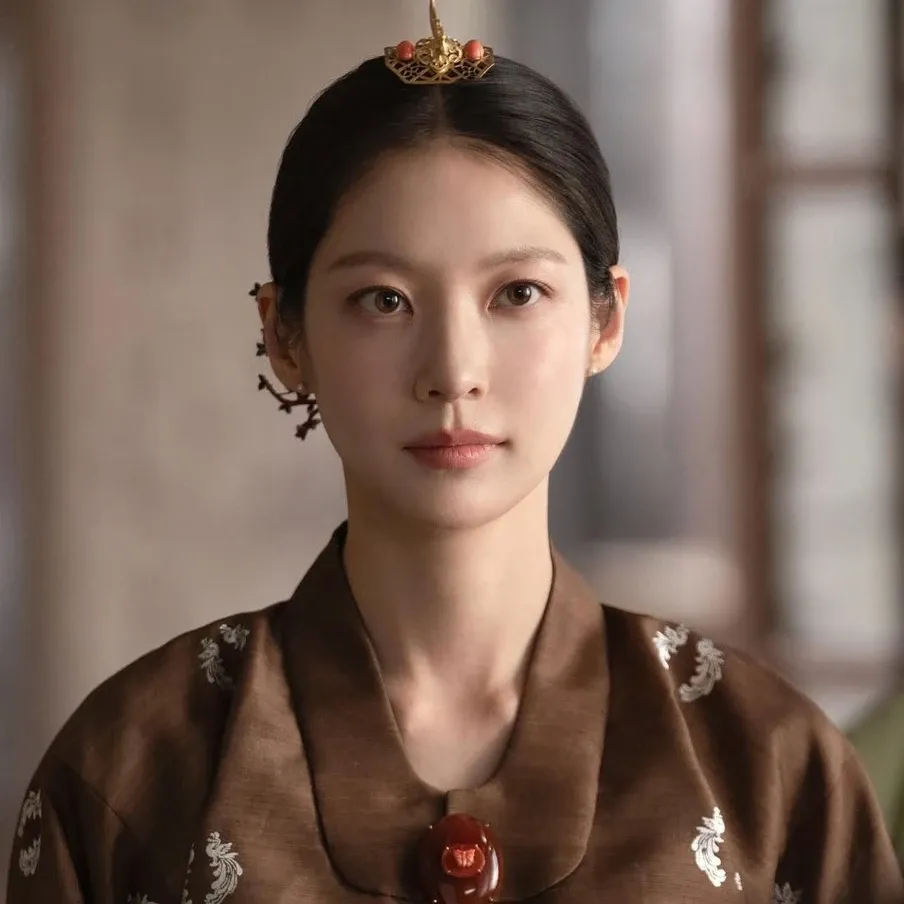 Recent activity shot of Gong Seungyeon