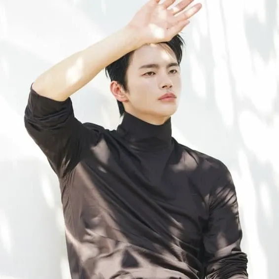 Momen yang diabadikan oleh penggemar Seo Inguk