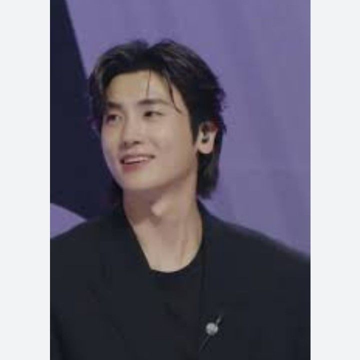 Latest photo of Park Hyungsik