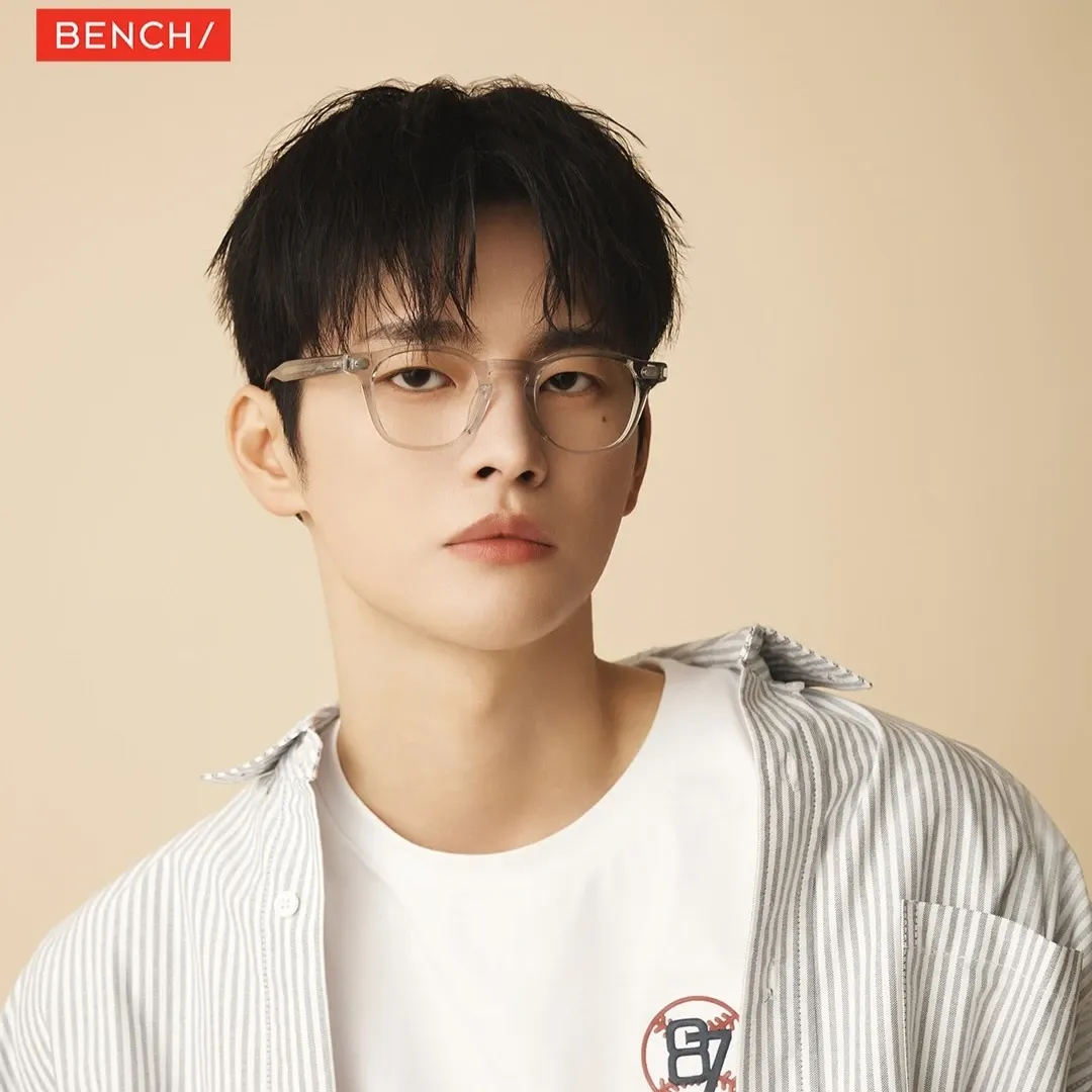 Momen yang diabadikan oleh penggemar Seo Inguk