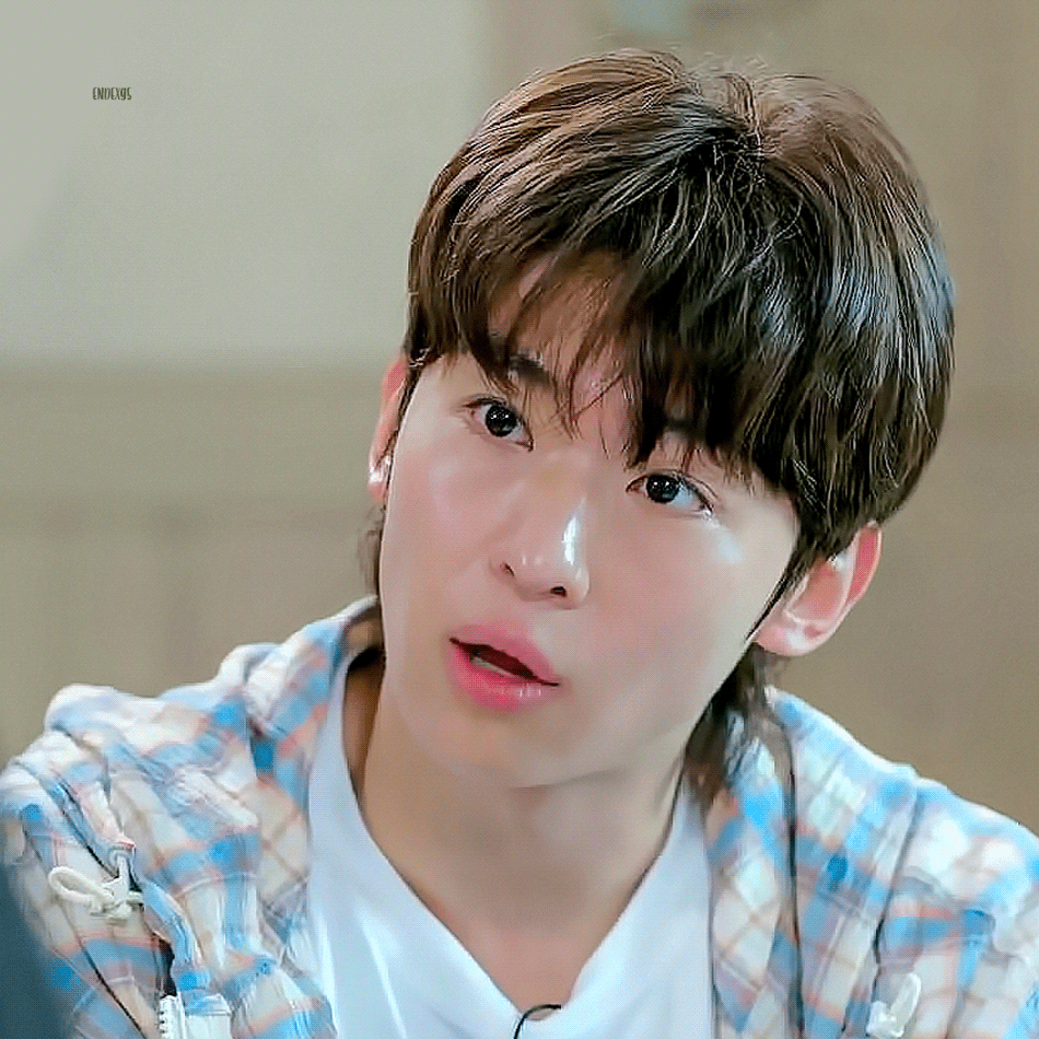 A moment captured by a fan of Dex