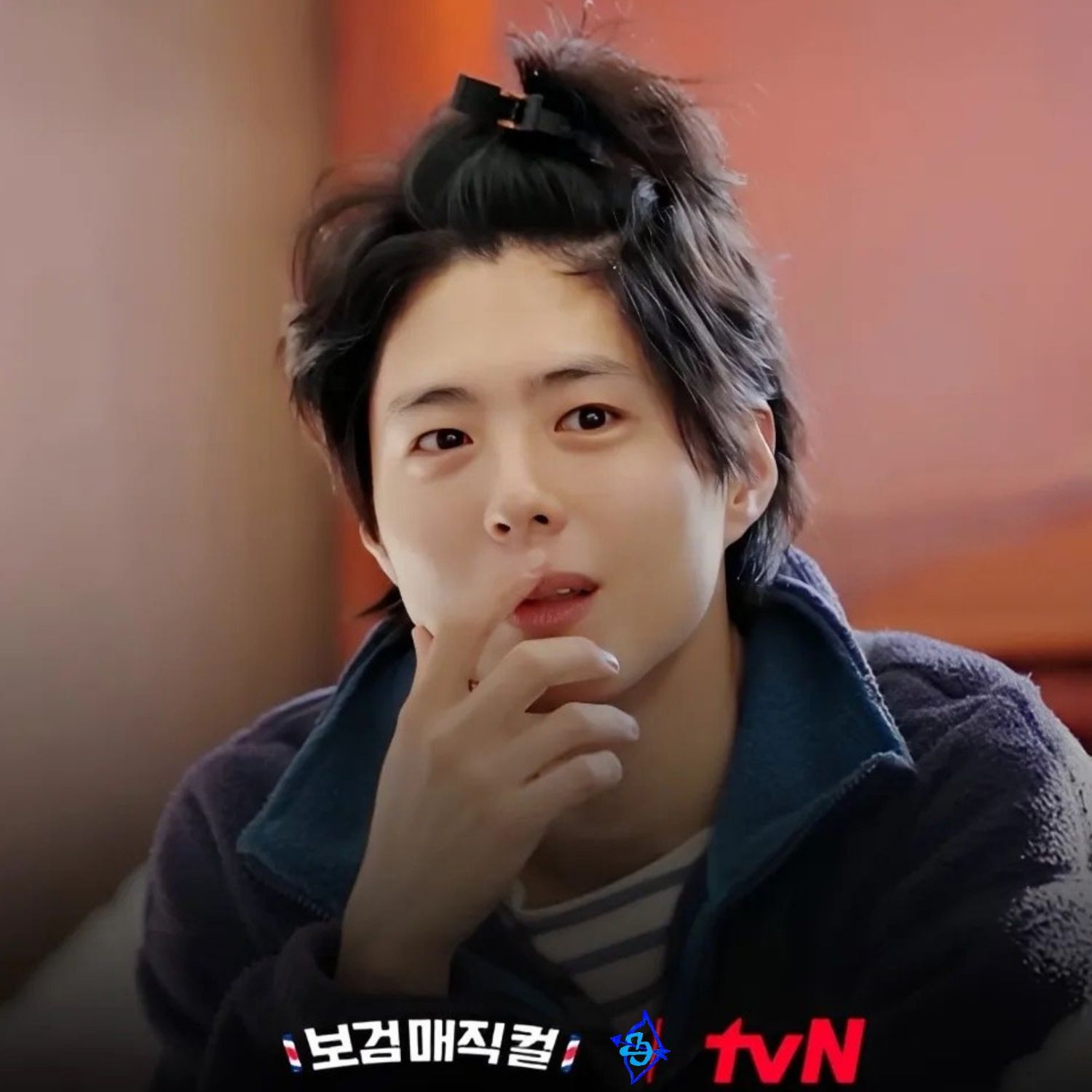 Behind-the-scenes cut of Park Bogum