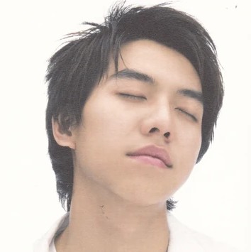 Cuplikan di balik layar dari Lee Seunggi