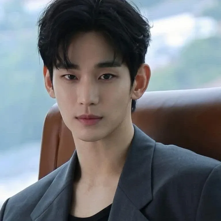 Behind-the-scenes cut of Kim Soohyun