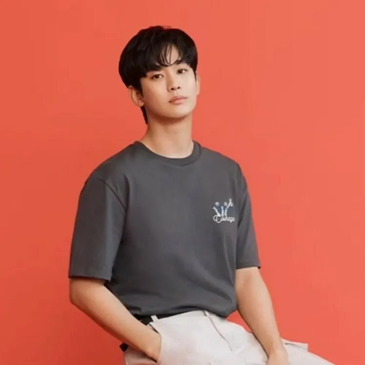 Latest photo of Kim Soohyun