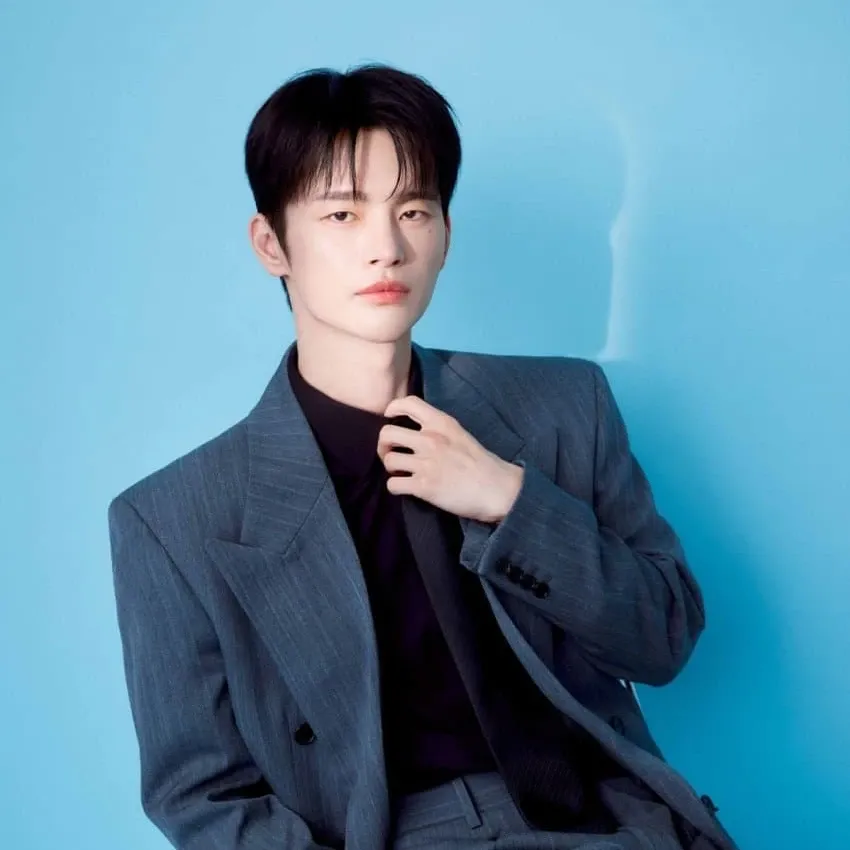 Latest photo of Seo Inguk
