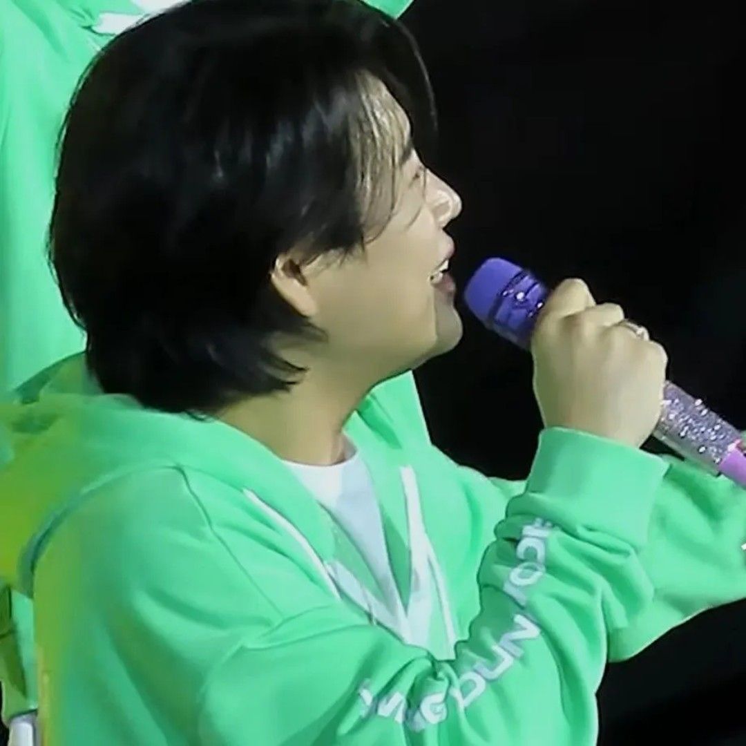 Latest photo of Hwang Youngwoong