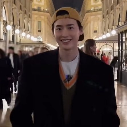 Latest photo of Lee Jongsuk