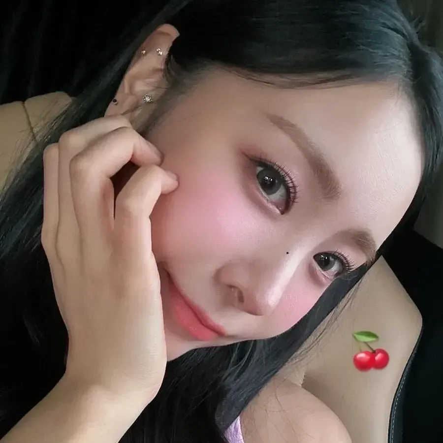 Latest photo of Huh Chanmi