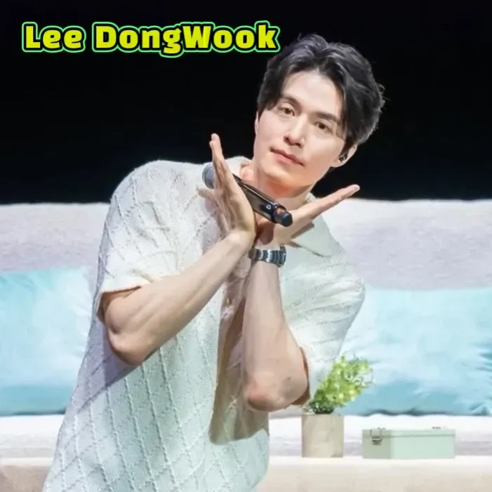 Hottest celeb community feed today