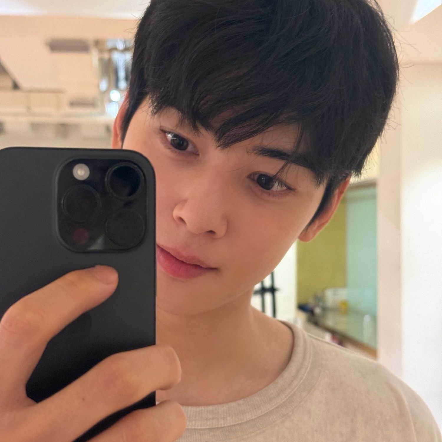 Recent activity shot of Cha Eunwoo