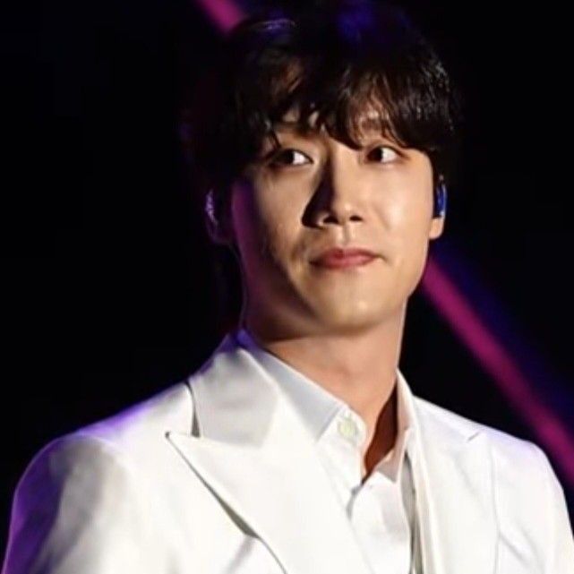 Recent activity shot of Choi Woojin