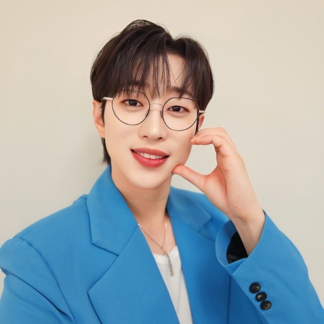 Recent activity shot of An Sunghoon