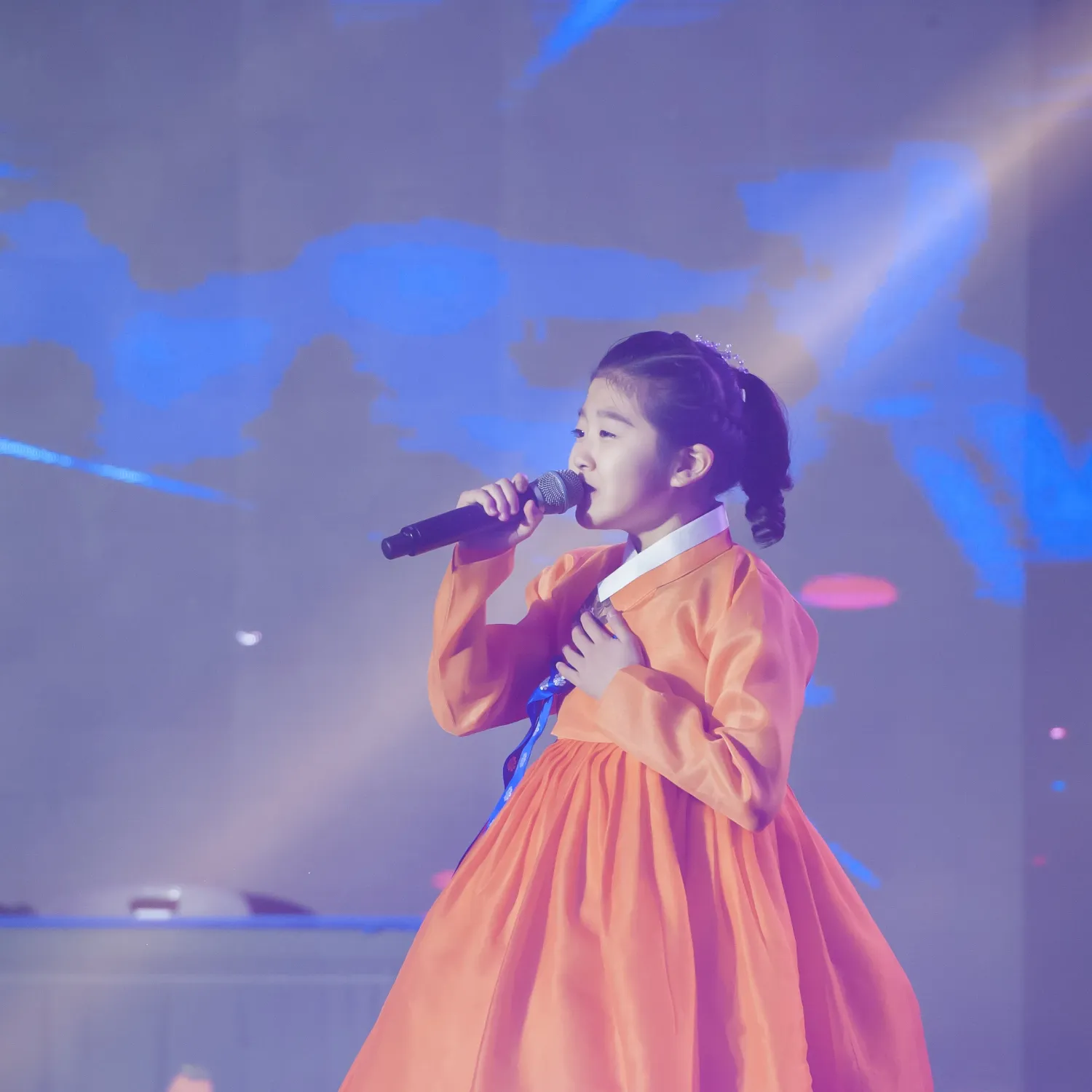 Recent activity shot of Yoon Yoonseo