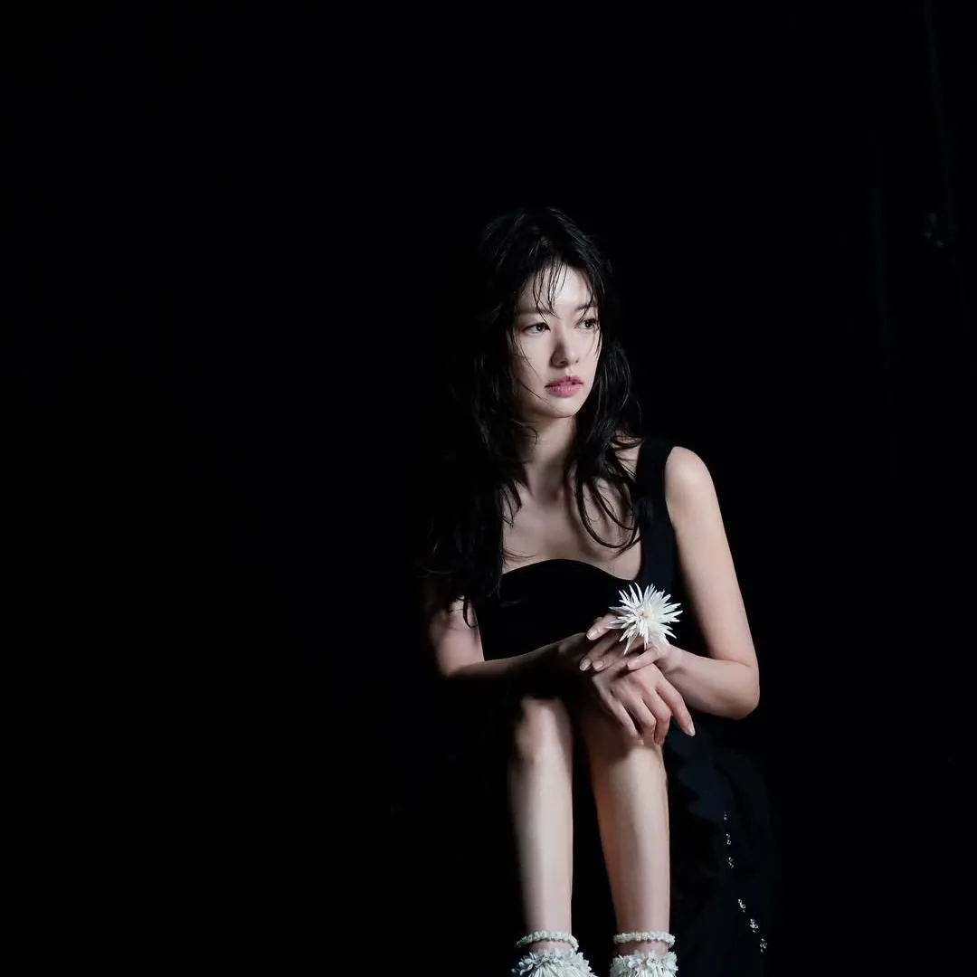 Recent activity shot of Jung Somin