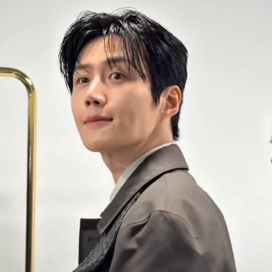 Momen yang diabadikan oleh penggemar Kim Seonho