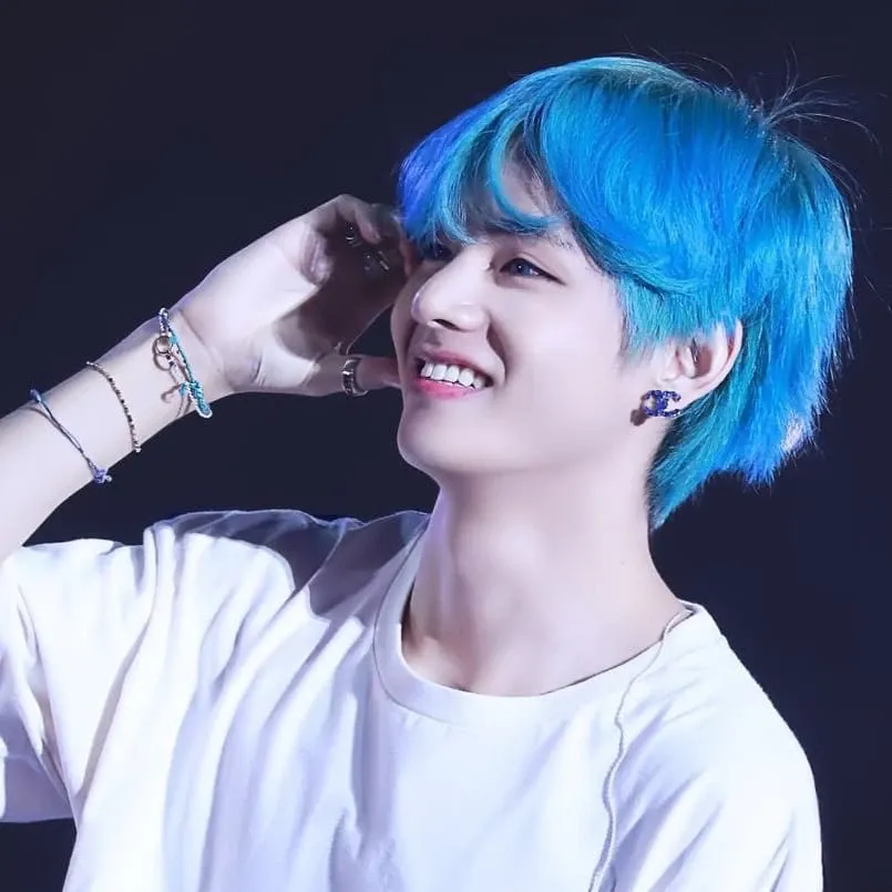 Behind-the-scenes cut of Kim Taehyung (V)