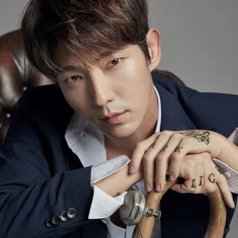 Foto kegiatan terbaru dari Lee Joongi
