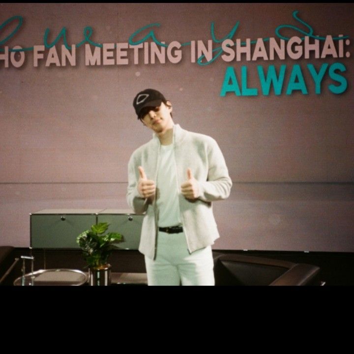 粉絲拍下的李俊昊瞬間