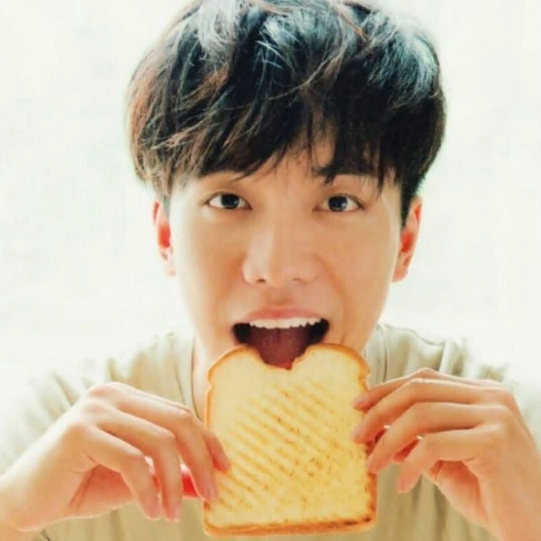 粉丝拍下的李升基瞬间