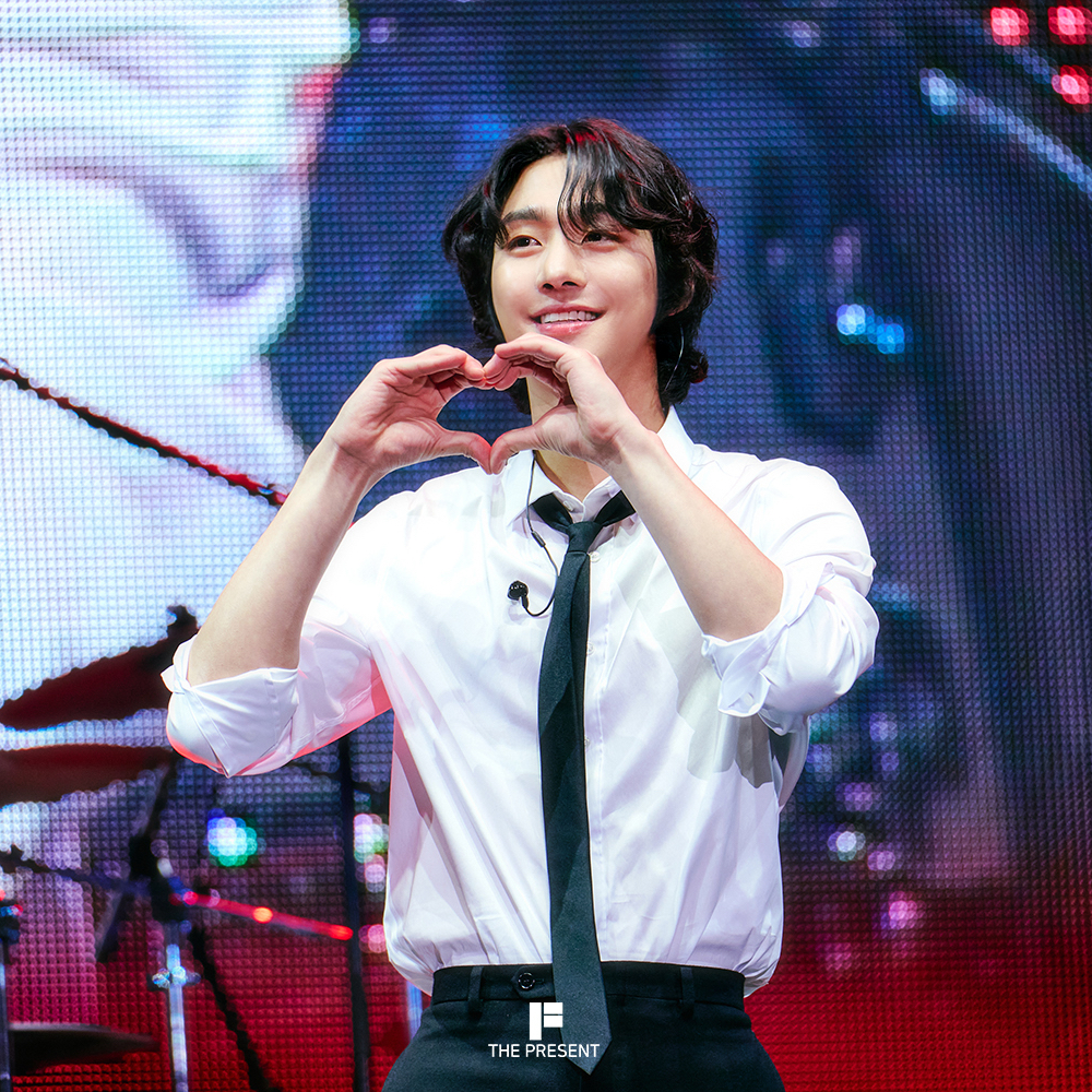 Momen yang diabadikan oleh penggemar Ahn Hyoseop