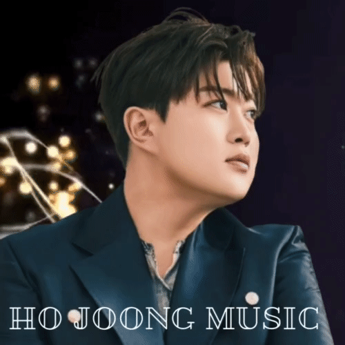 粉丝拍下的金浩中瞬间