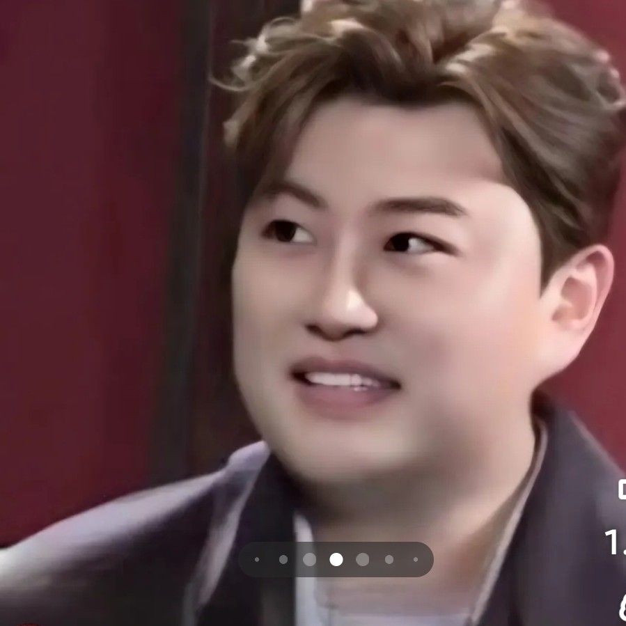 粉丝拍下的金浩中瞬间